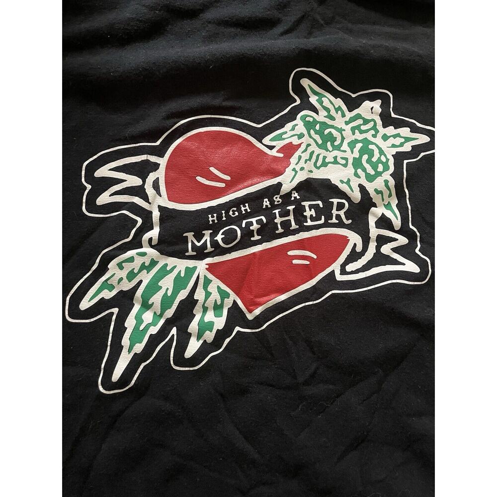 High As A Mother Tattoo Heart Graphic Tee - Picture 3 of 9